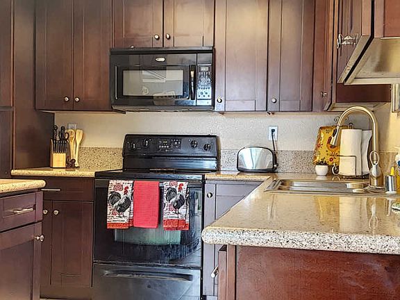 3rd image of 1557 Apache Dr Unit D