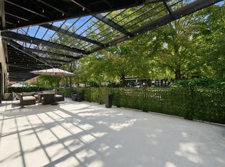 1002 W 15th St, Chicago, IL 60608
