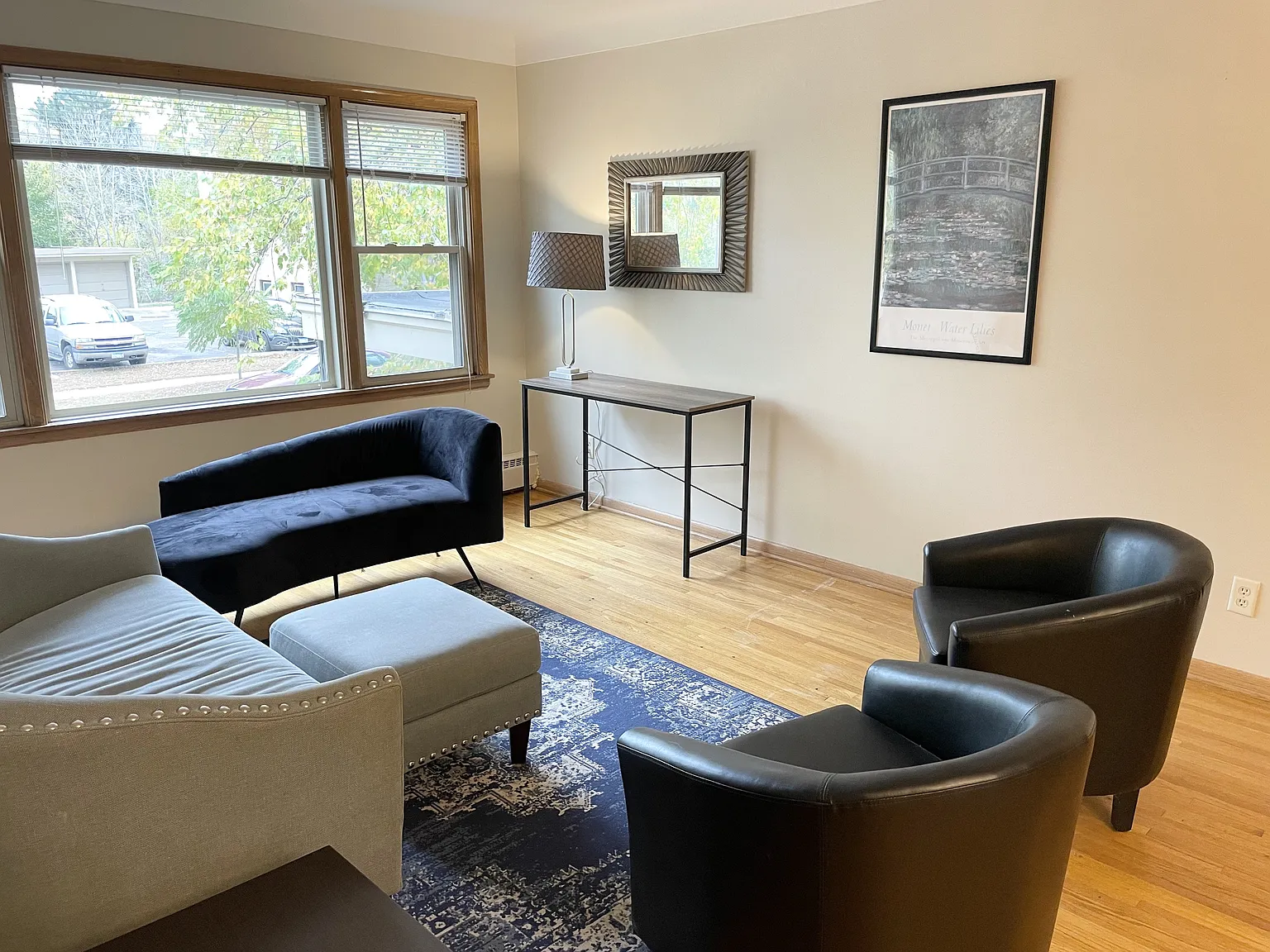 Dunlap Apartments — Photo 4