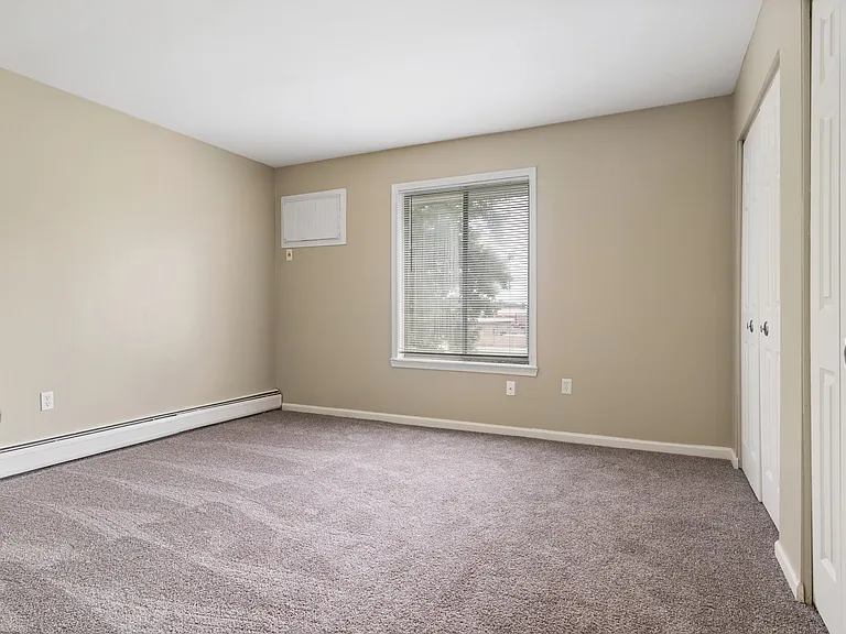 Miracle Manor Apartments — Photo 34