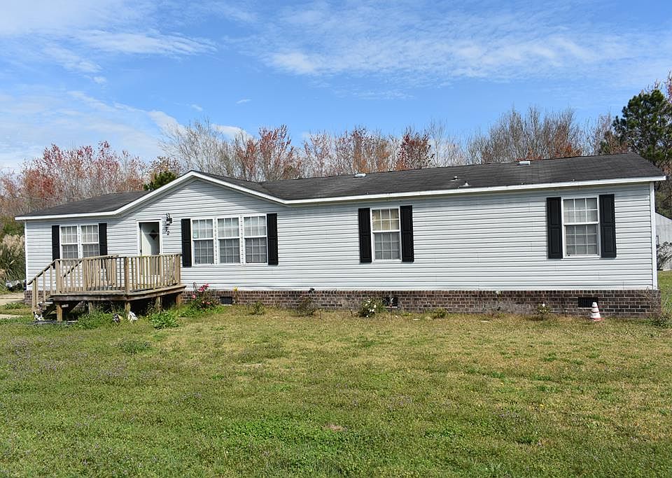 1st image of 438 NE Persimmon Blvd