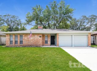 17010 Tibet Rd, Friendswood, TX 77546