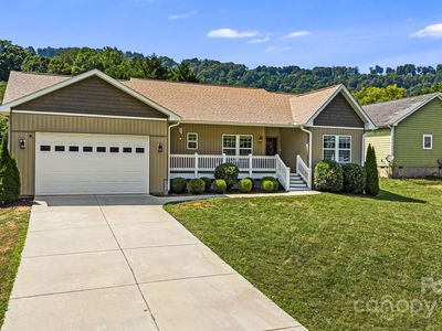 6 Bowling Green Ln, Arden, NC, 28704