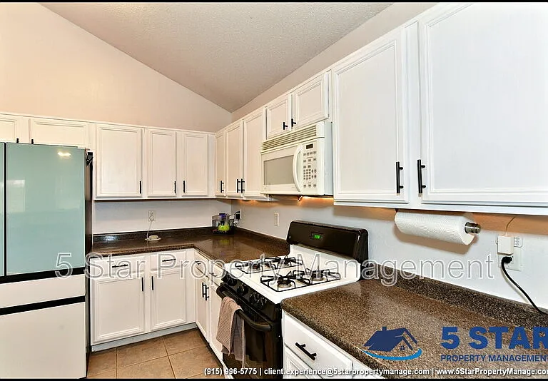 10937 Northview Dr — Photo 16