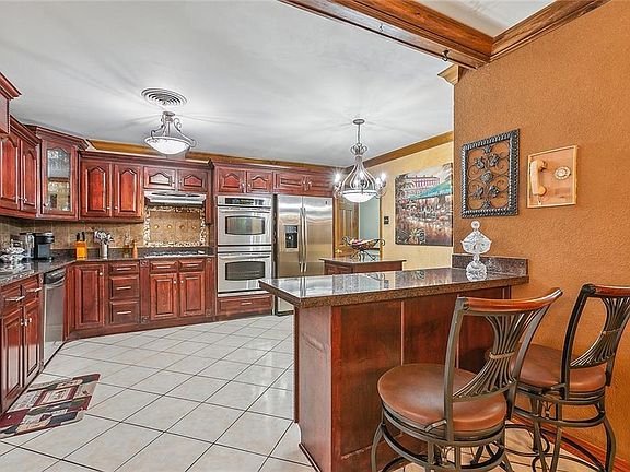 5th image of 4761 Sherwood Dr