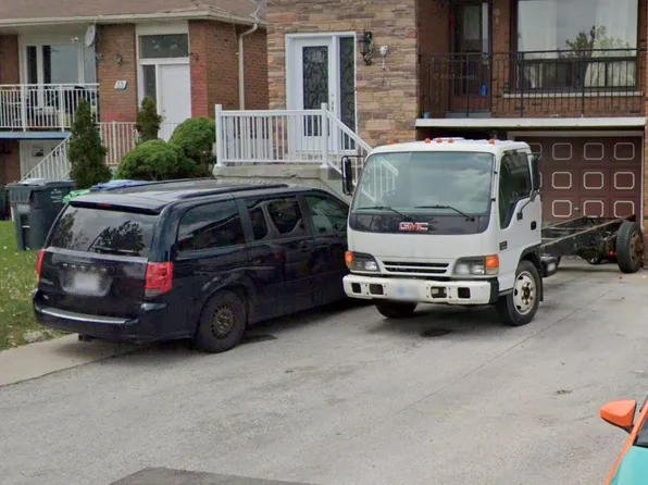 35 Jellicoe Cres, Brampton, ON L6S 3H7