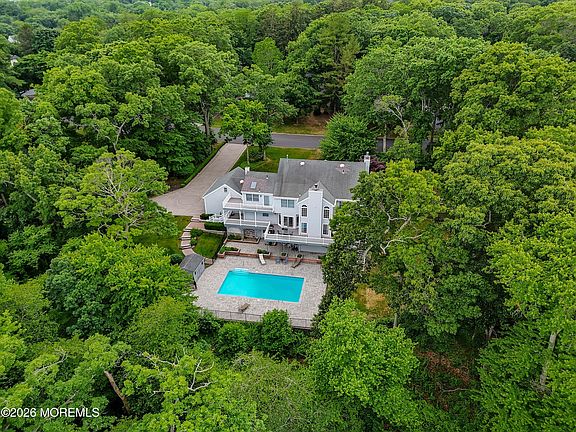 3rd image of 1908 Shadowbrook Drive