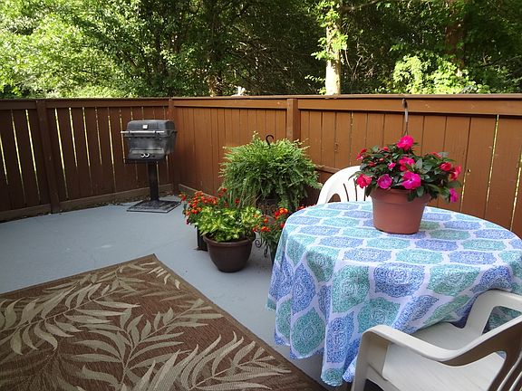 3rd image of 1401 Northway Dr Unit 1401