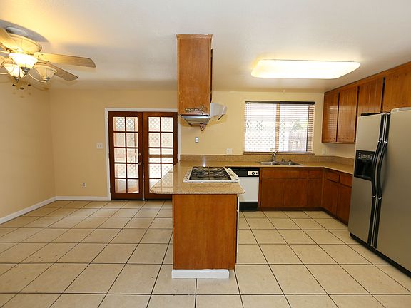 3rd image of 6075 Ehrhardt Ave