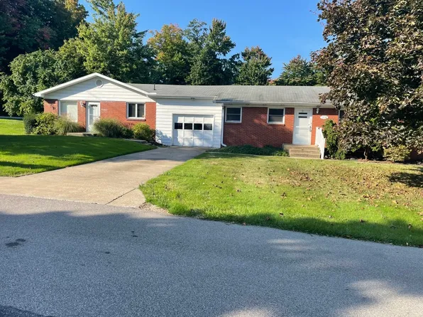 3720-3722 Imperial Dr, Erie, PA 16506