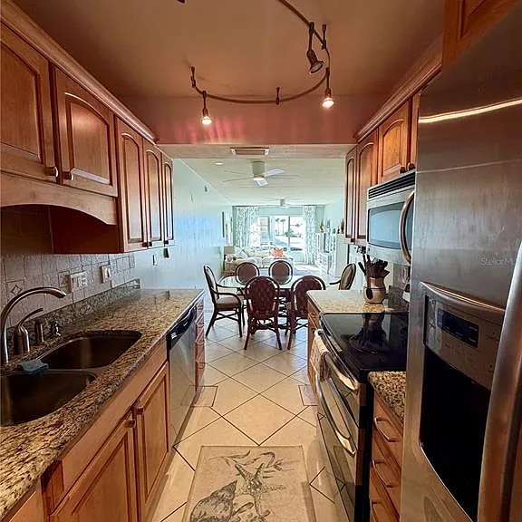 3806 Gulf Of Mexico Dr #C211 — Photo 6