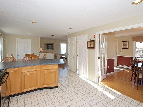 5th image of 98 Ellisville Dr