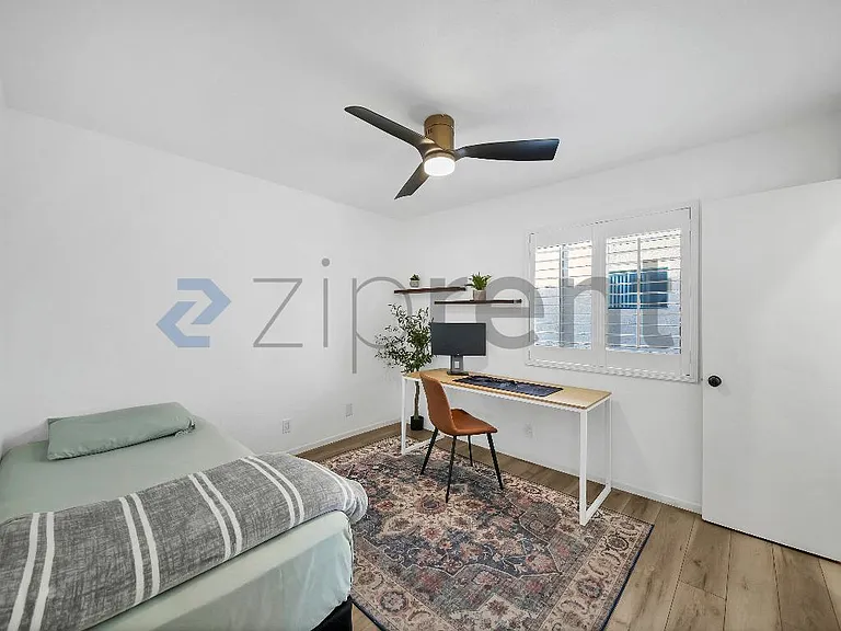 10444 Canoga Ave #40 — Photo 14