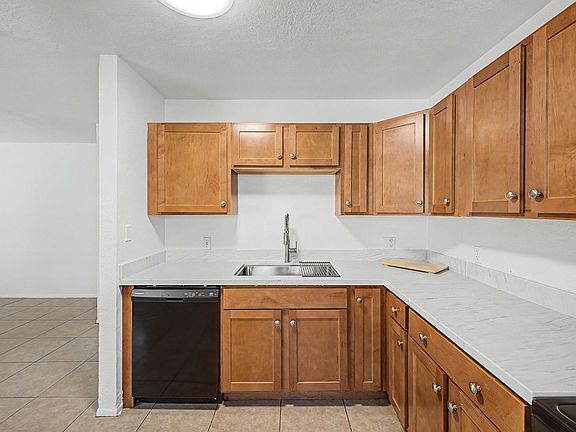 5th image of 329-349 N 11th St #208