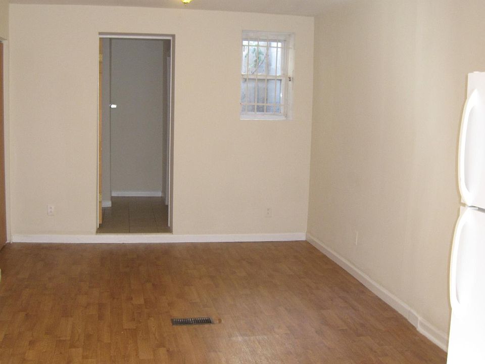 2nd image of 932 N 19th St APT C
