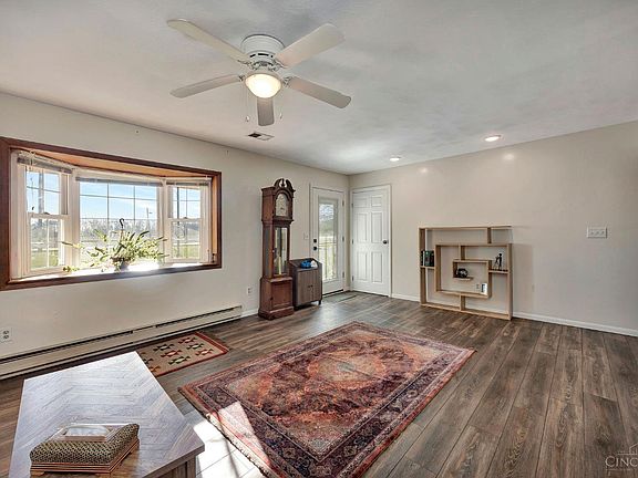 5th image of 3685 Oxford Reily Rd