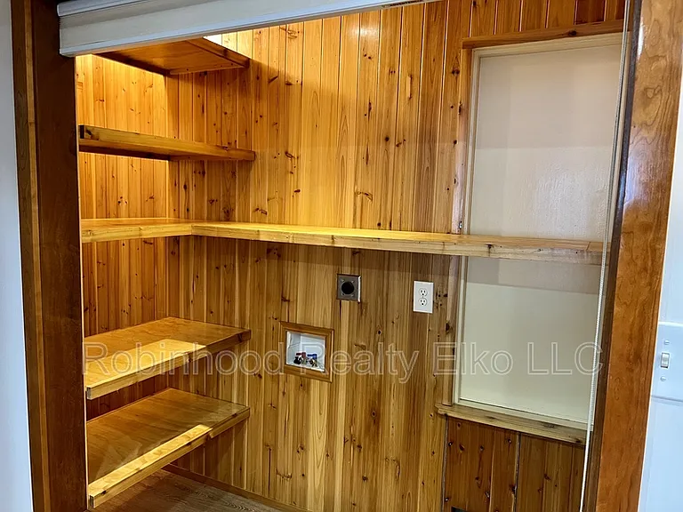 165 W Oak St #1 — Photo 16