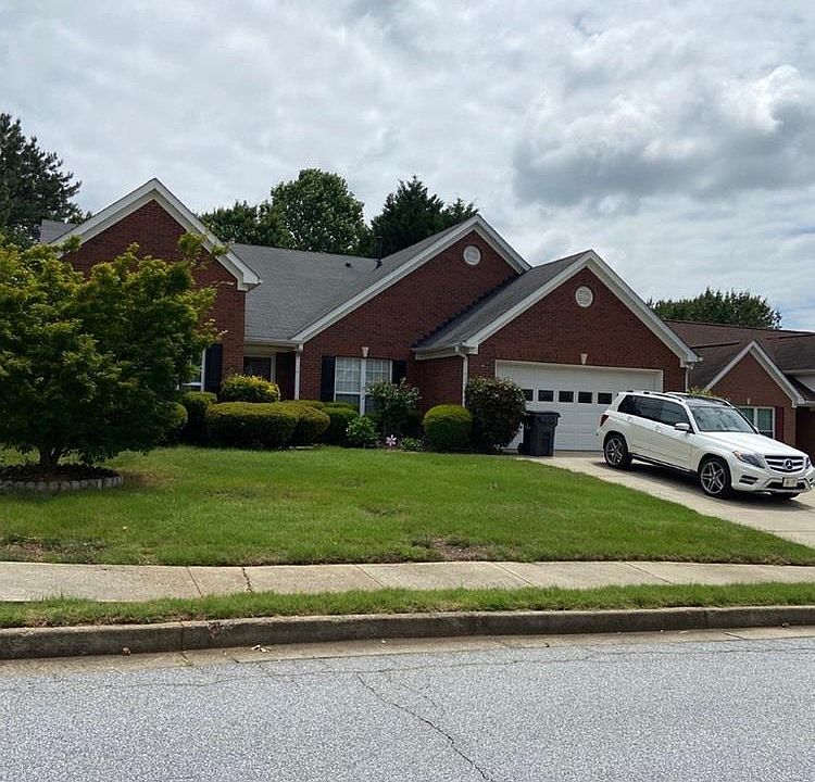 2nd image of 1042 Ludwick Way