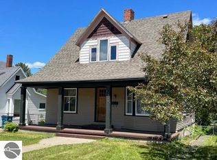 719 E Garfield St, Cadillac, MI 49601