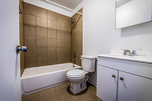 320 N Mason Ave Chicago, IL 60644 Photo 1