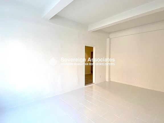 3rd image of 3555 Oxford Ave APT 1A