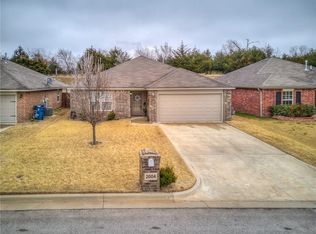 2004 Bradford Cir, Newcastle, OK 73065