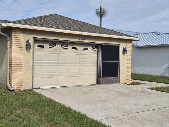 4th image of 3973 Bayberry Dr