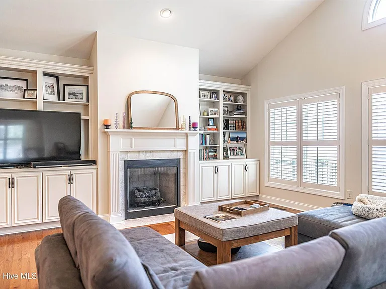 201 Sundew Ct — Photo 10