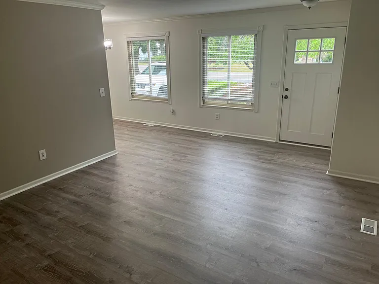 3080 Eastern Ave — Photo 3