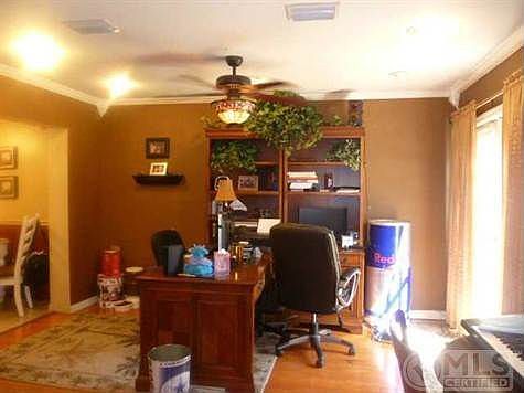 4th image of 929 Lighthouse Dr