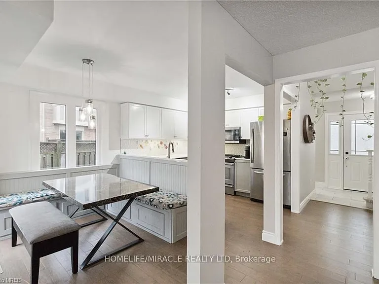 2245 Pathfinder Dr — Photo 10