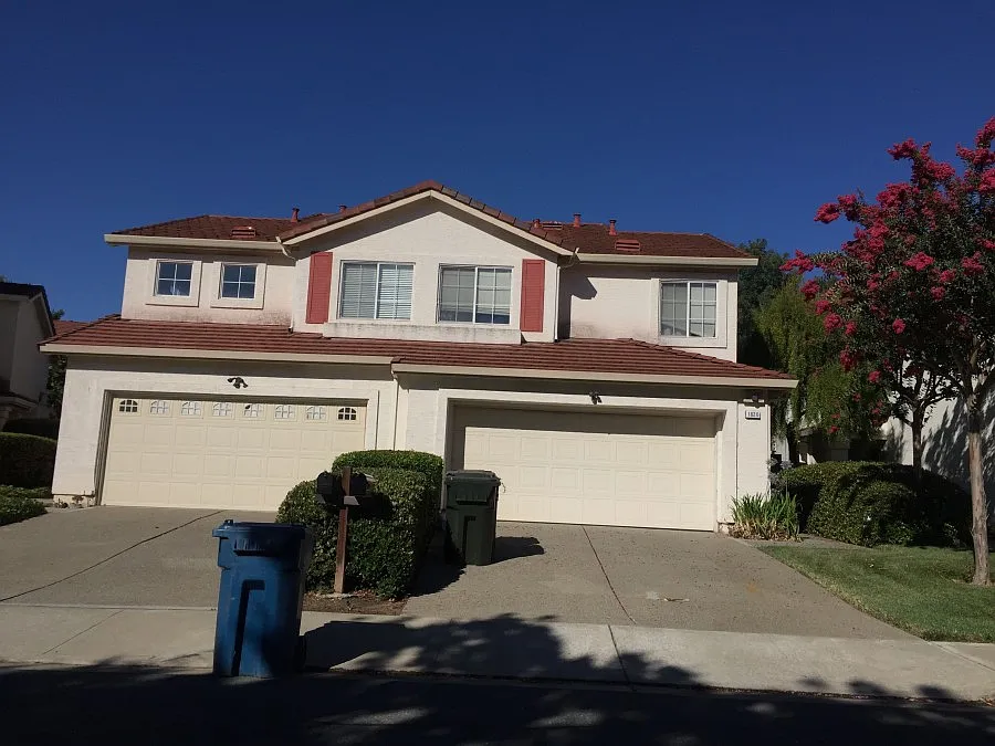 1820 Crater Peak Way photo 1