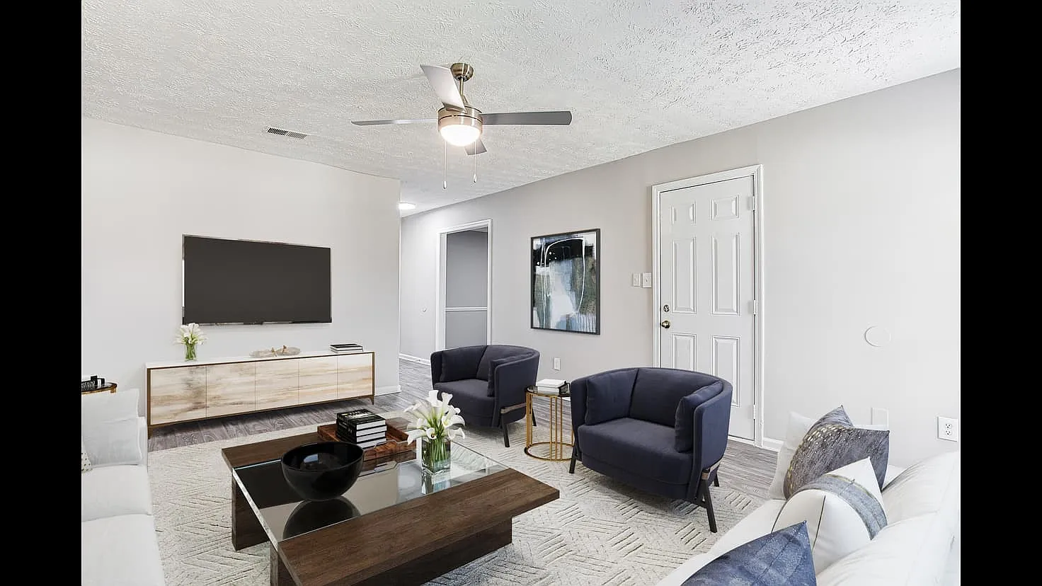 The Ellis Apartments — Photo 2
