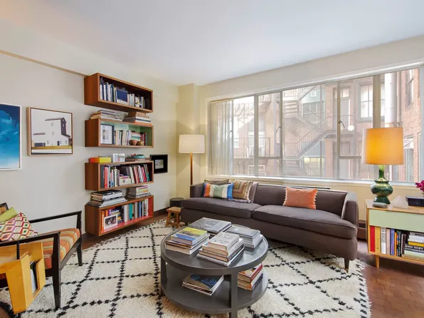 15 W 12th St APT 5G, Manhattan, NY 10011