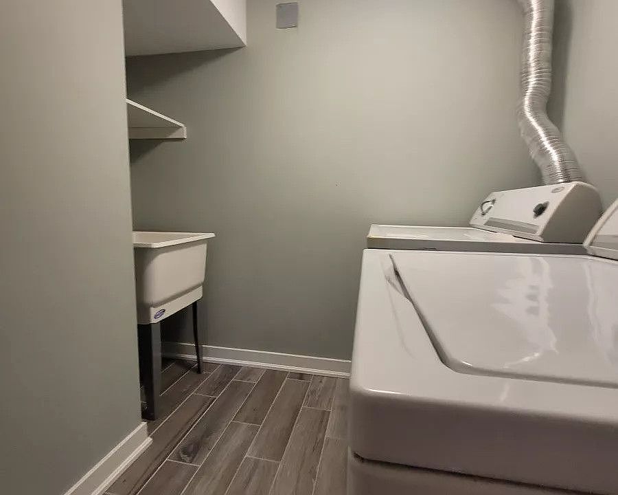 1st image of 2690 Truscott Dr #Basement