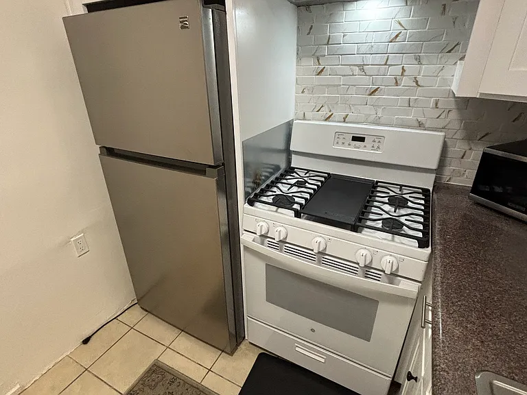 3408 Chapman St #5 — Photo 8
