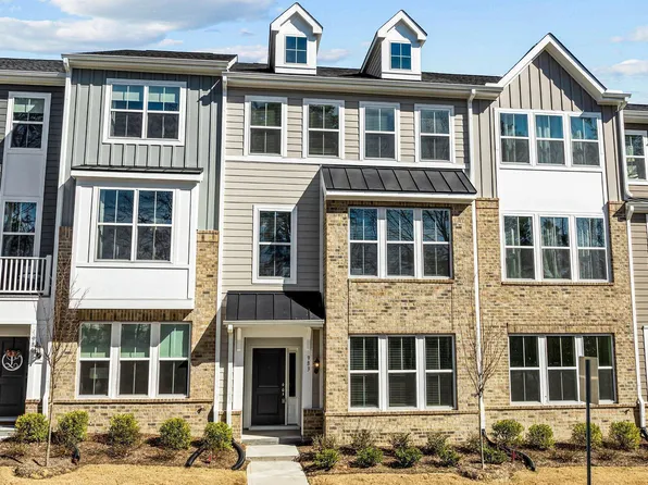 983 Parkstone Towne Blvd, Knightdale, NC 27545