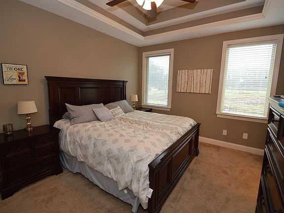 5th image of 153 Sourwood Ln