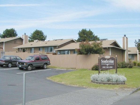 5800 NE 34th St APT 30