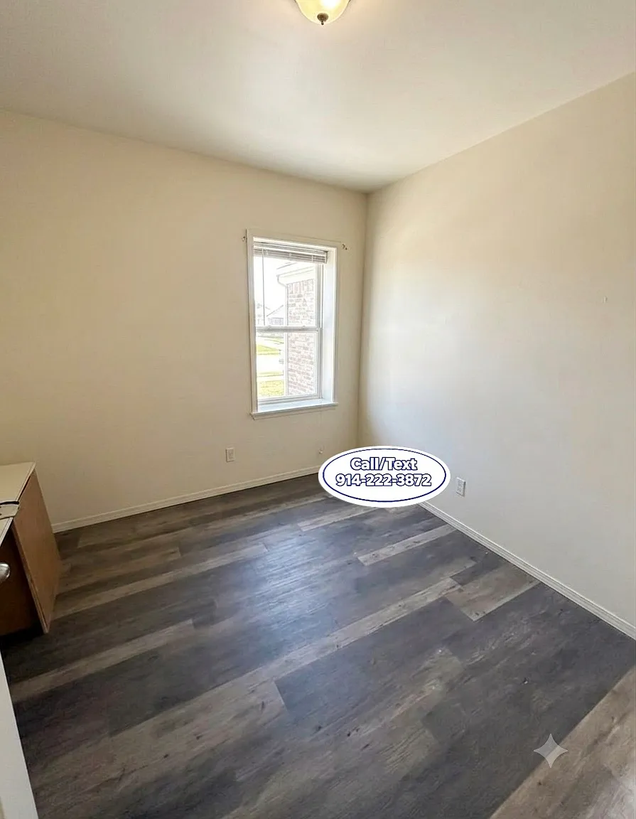 3 bed, $3,000 — Photo 3