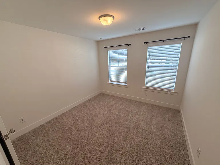14 Steelwood Ct — Photo 16