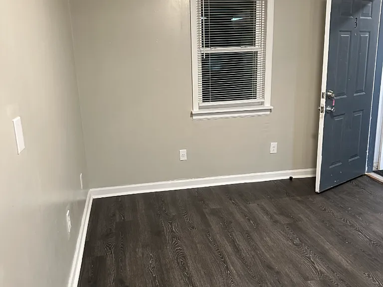 02 LIving Room Entrance