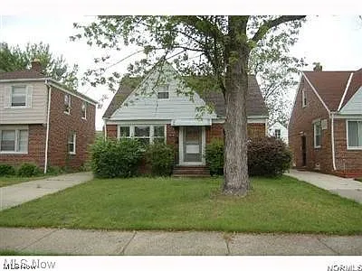 5416 Hollywood Ave photo 1
