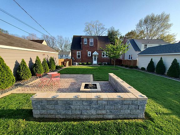 2nd image of 1832 Thilenius St