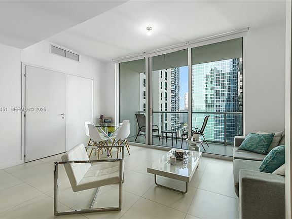 4th image of 300 S Biscayne Blvd #T-2309