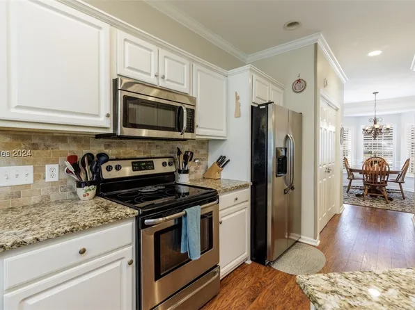 4 Victoria Square Xing, Hilton Head Island, SC 29926