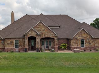 1235 Meredith Creek Ln, Fort Worth, TX 76179