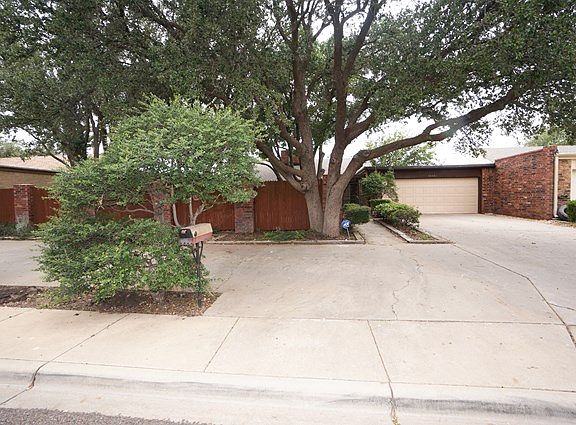2nd image of 4005 Lakeside Dr