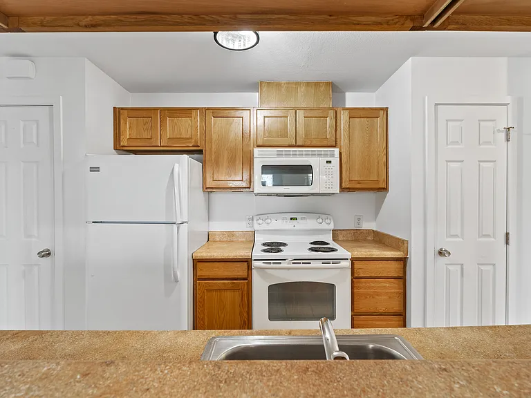 100 W Curtis St #203 — Photo 7
