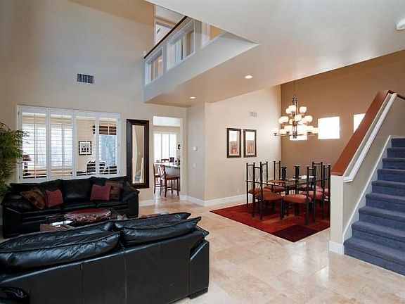 2nd image of 12924 Maxwell Dr
